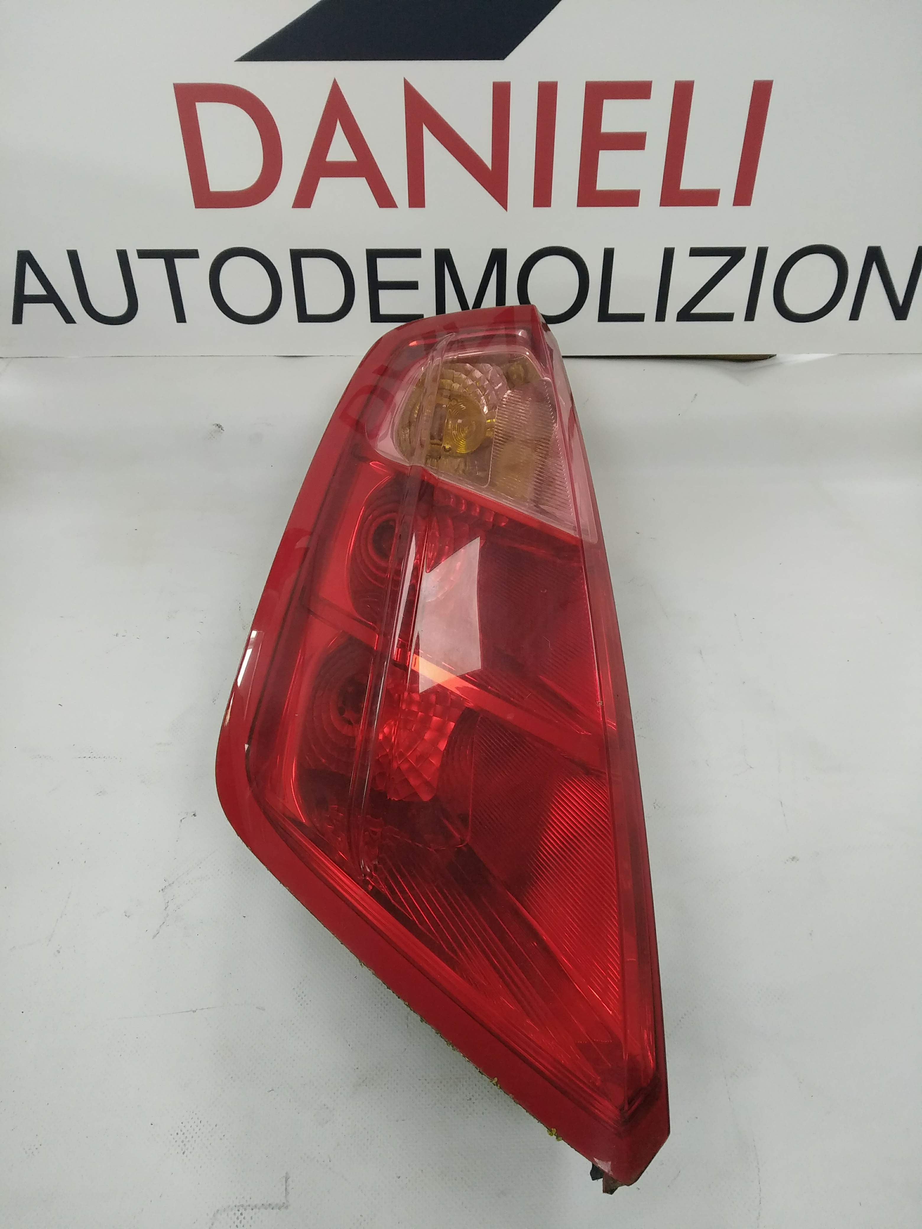 Copertura Fanale Posteriore Sinistro Per Fiat 500L 2014-2020