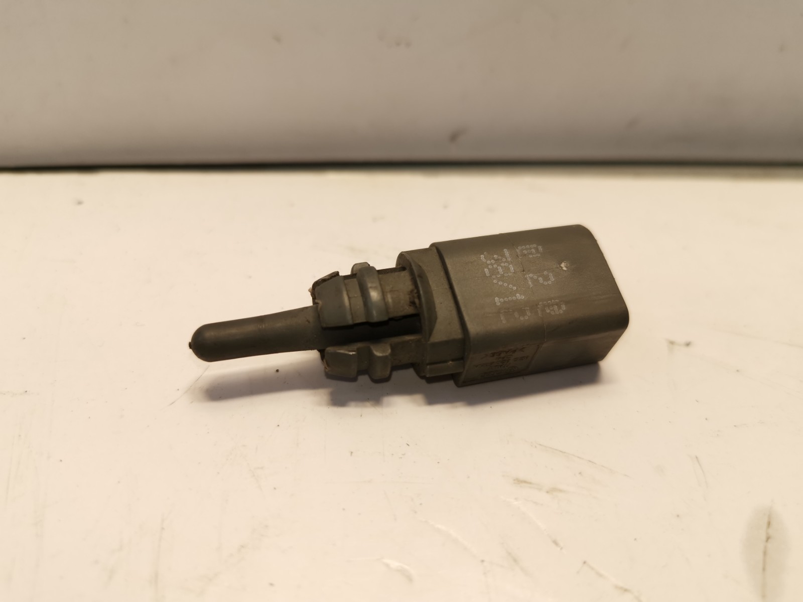 Sensore, Temperatura esterna FEBI BILSTEIN 107141 a un prezzo conveniente