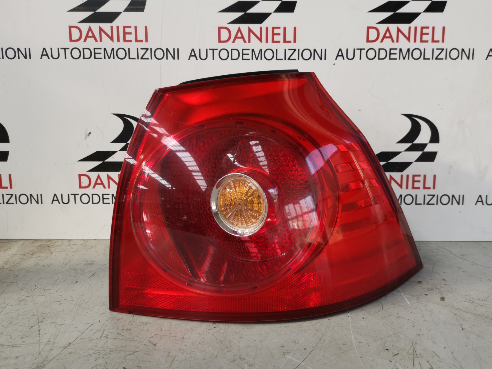 Fanale Posteriore Destro Per VW Crafter 2017- - Compatibile OEM 7C0945096, IP67 Impermeabile, 24V