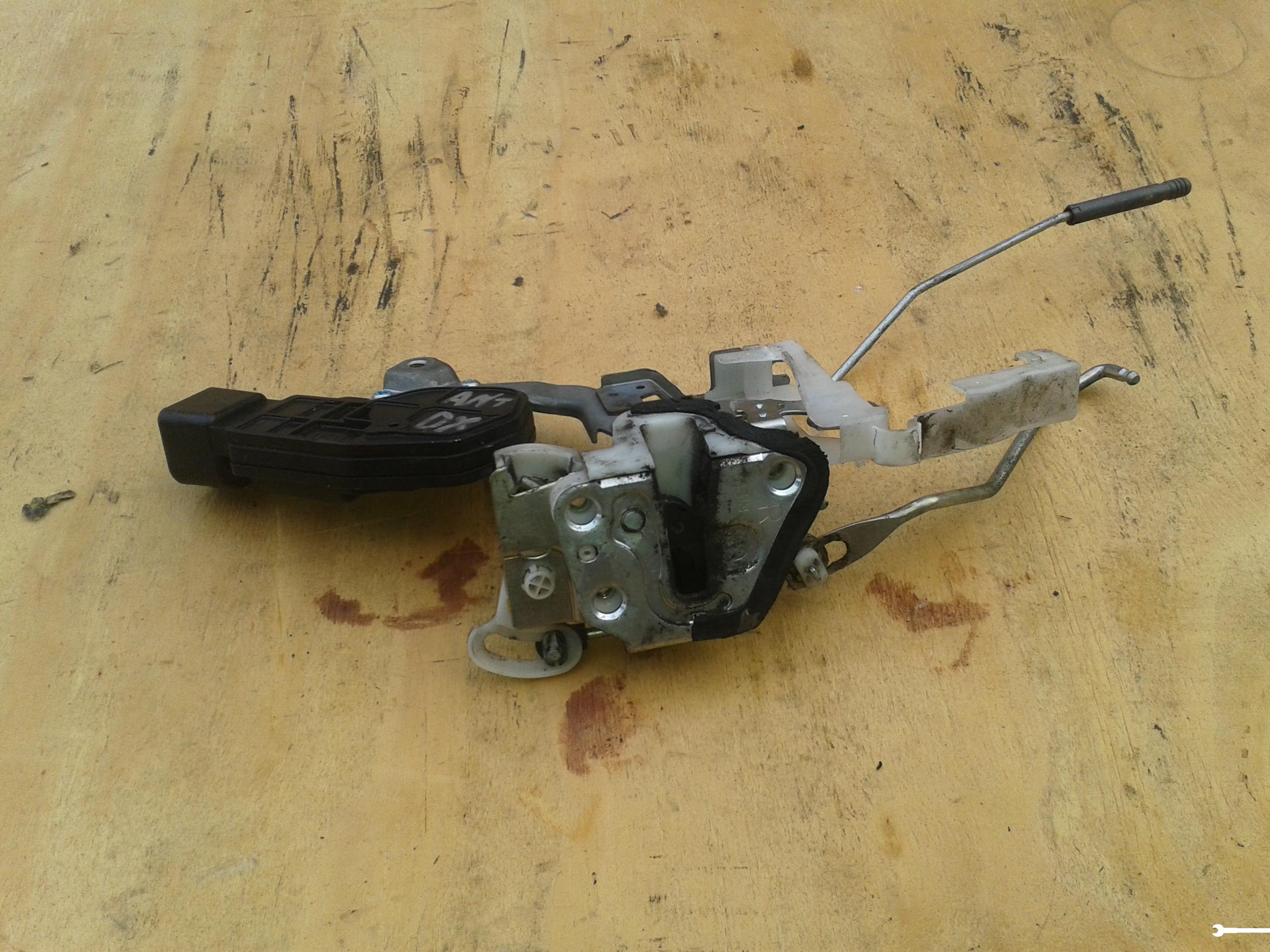 Servomotore Serratura Anteriore Destra Per Auto Audi A4, A5, Q3, Q5, Q7, TT - Ricambio Compatibile Numero 8J1837016A