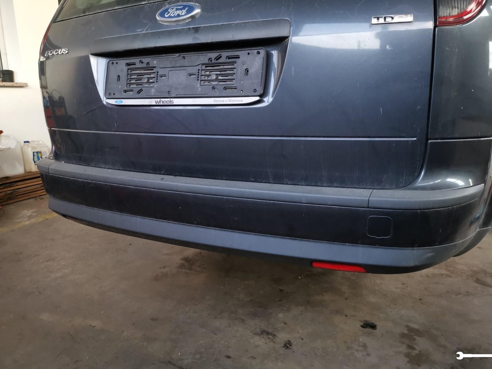 PARAURTI POSTERIORE FORD FOCUS II SW GRIGIO | Ricambi Usati